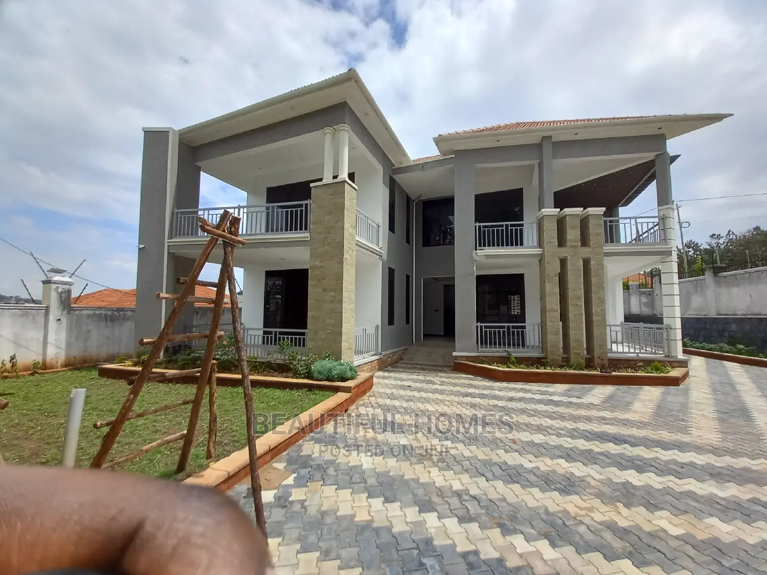 Furnished 6bdrm Mansion in Kiwatule Diplomat, Central Division