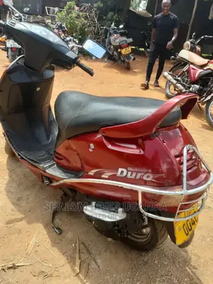 Mahindra Duro 2018 Red