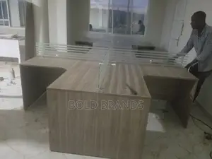 4 Seater Work Station