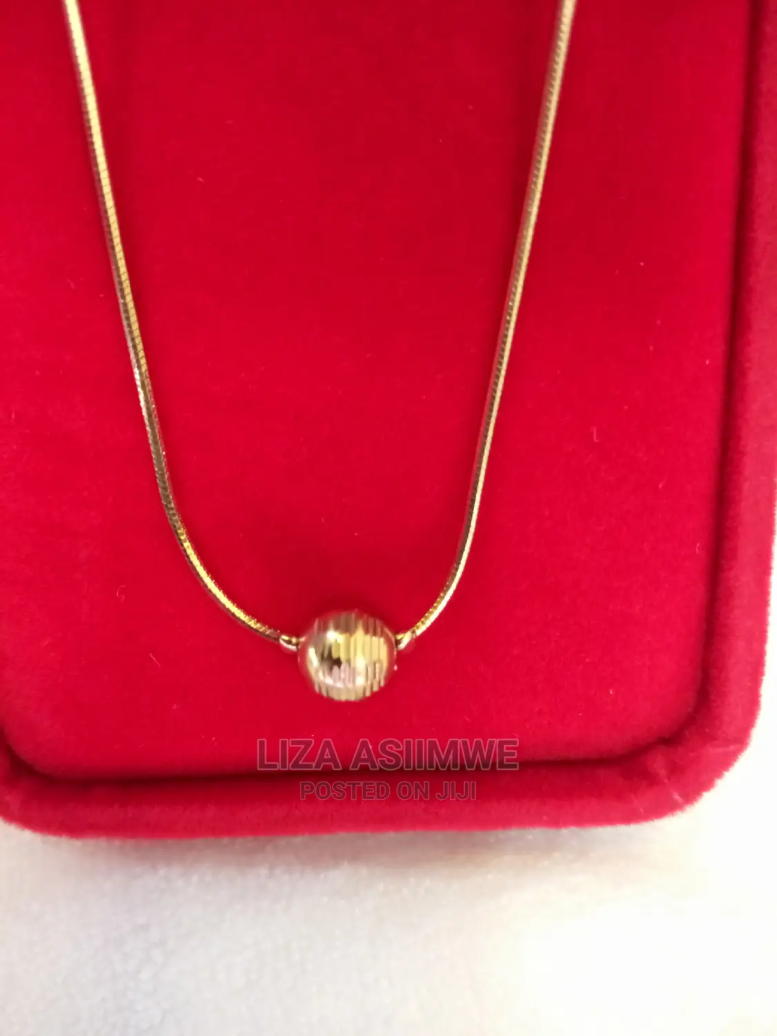 Quality Chocka Necklaces Available With the Gift Box Itself