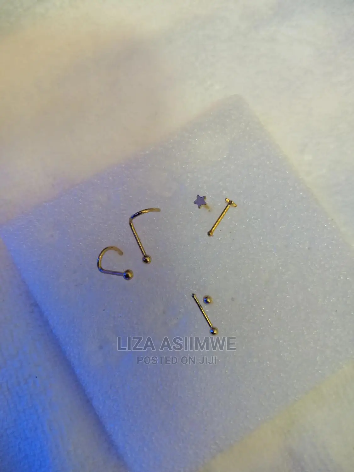 Quality Nose Pins Available
