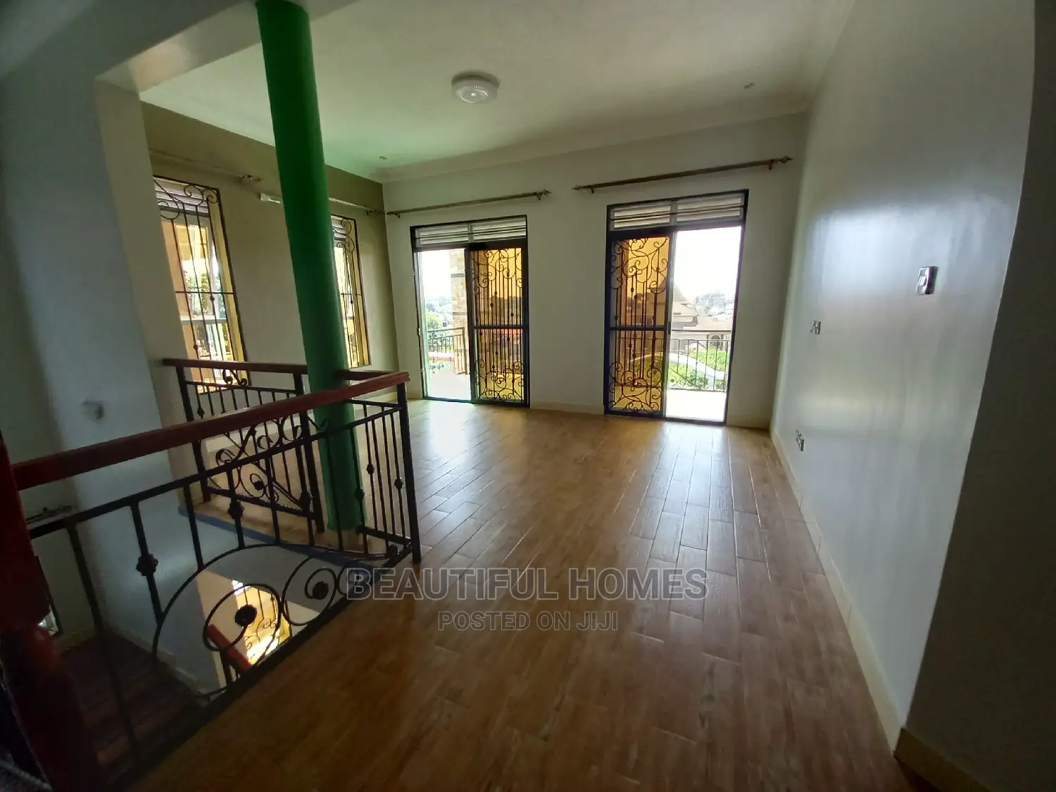Furnished 6bdrm Mansion in Kira Minister'S for Sale
