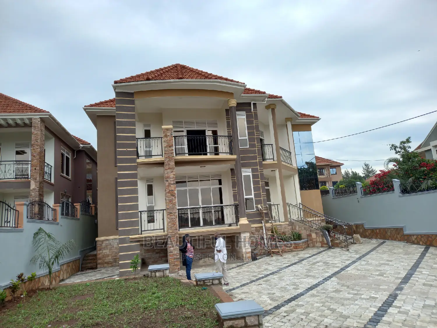 Furnished 6bdrm Mansion in Best Neighborhood, Kira for Sale