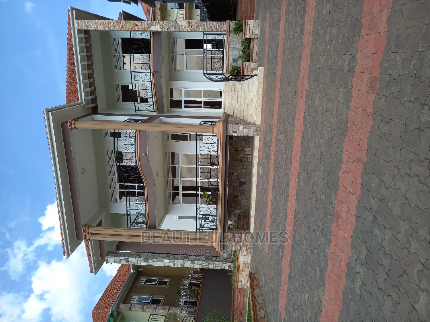 Furnished 6bdrm Duplex in Rich Zone, Kira for Sale