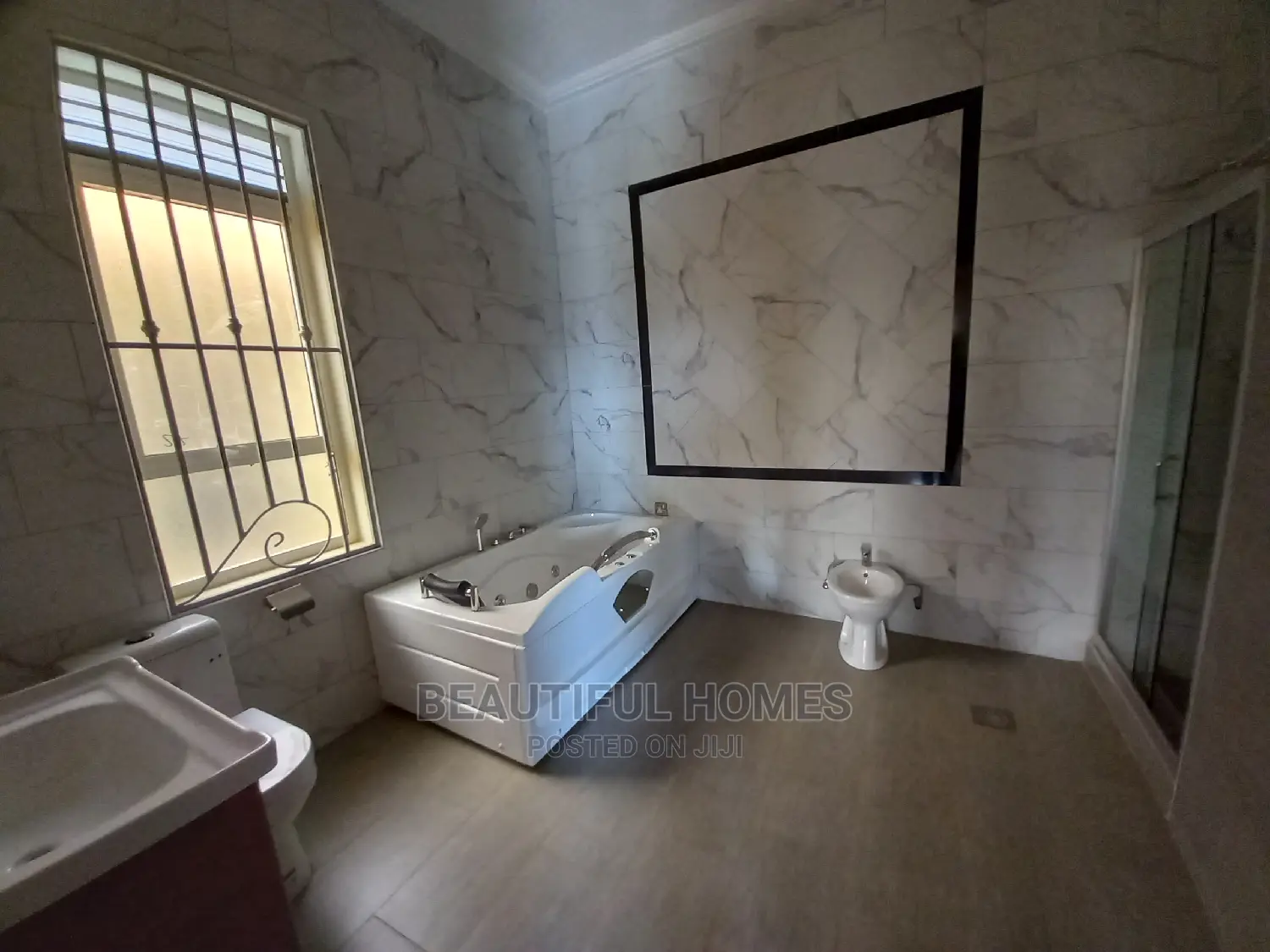Furnished 6bdrm Duplex in Rich Zone, Kira for Sale