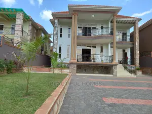 Furnished 6bdrm Mansion in Kira for Sale