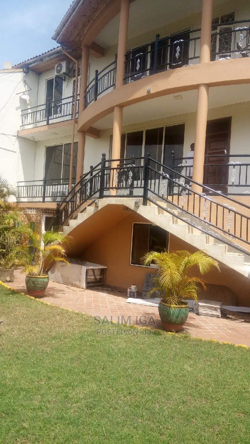 5bdrm Duplex in Kololo Property, Central Division for Rent