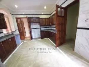 Furnished 6bdrm Mansion in All Tarmack, Kira for Sale