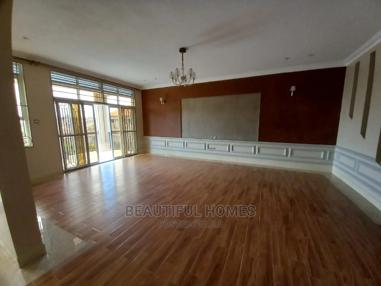 Furnished 6bdrm House in Kira for Sale