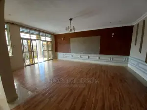 Furnished 6bdrm House in Kira for Sale