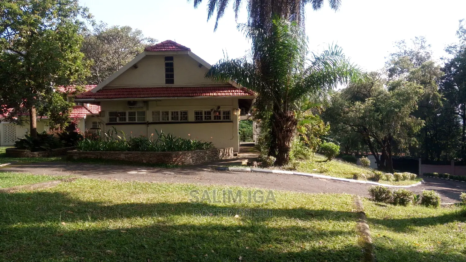 4bdrm Bungalow in Kololo Property, Central Division for Rent