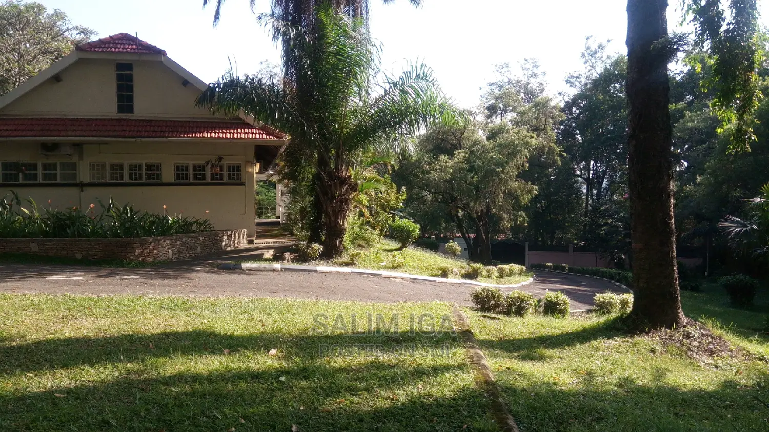 4bdrm Bungalow in Kololo Property, Central Division for Rent
