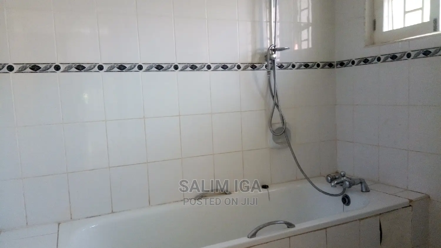 4bdrm Bungalow in Kololo Property, Central Division for Rent