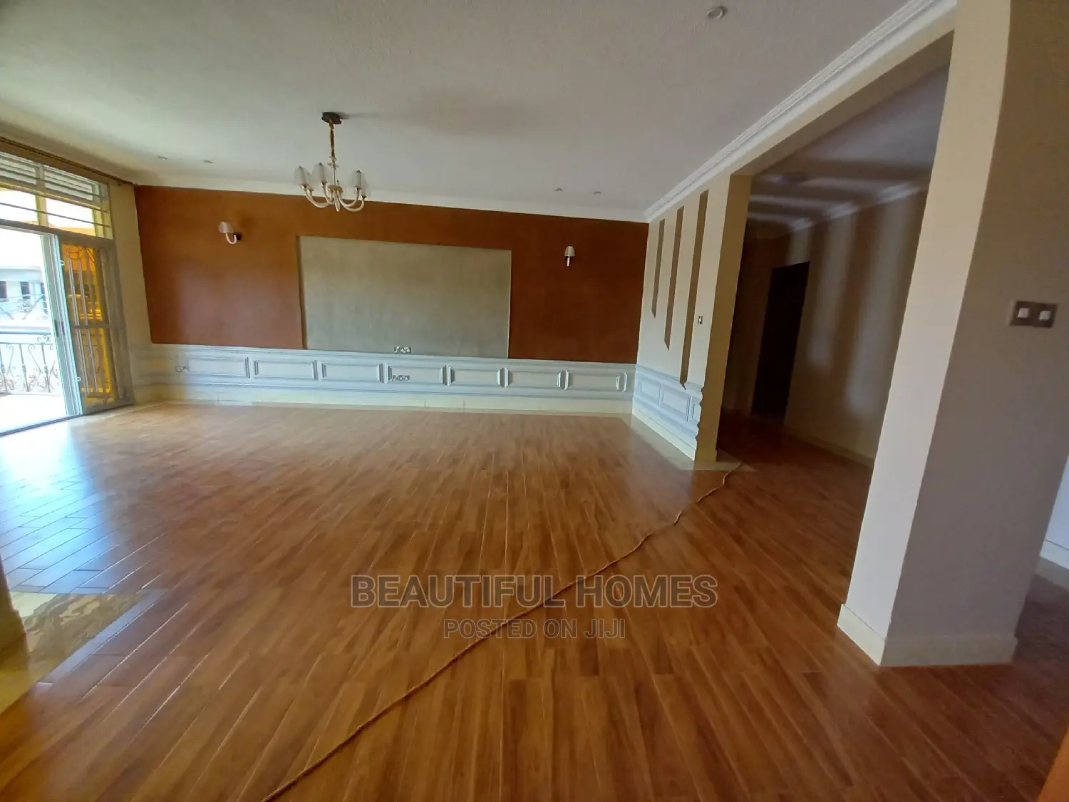 Furnished 6bdrm Duplex in Tarmacked, Kira for Sale