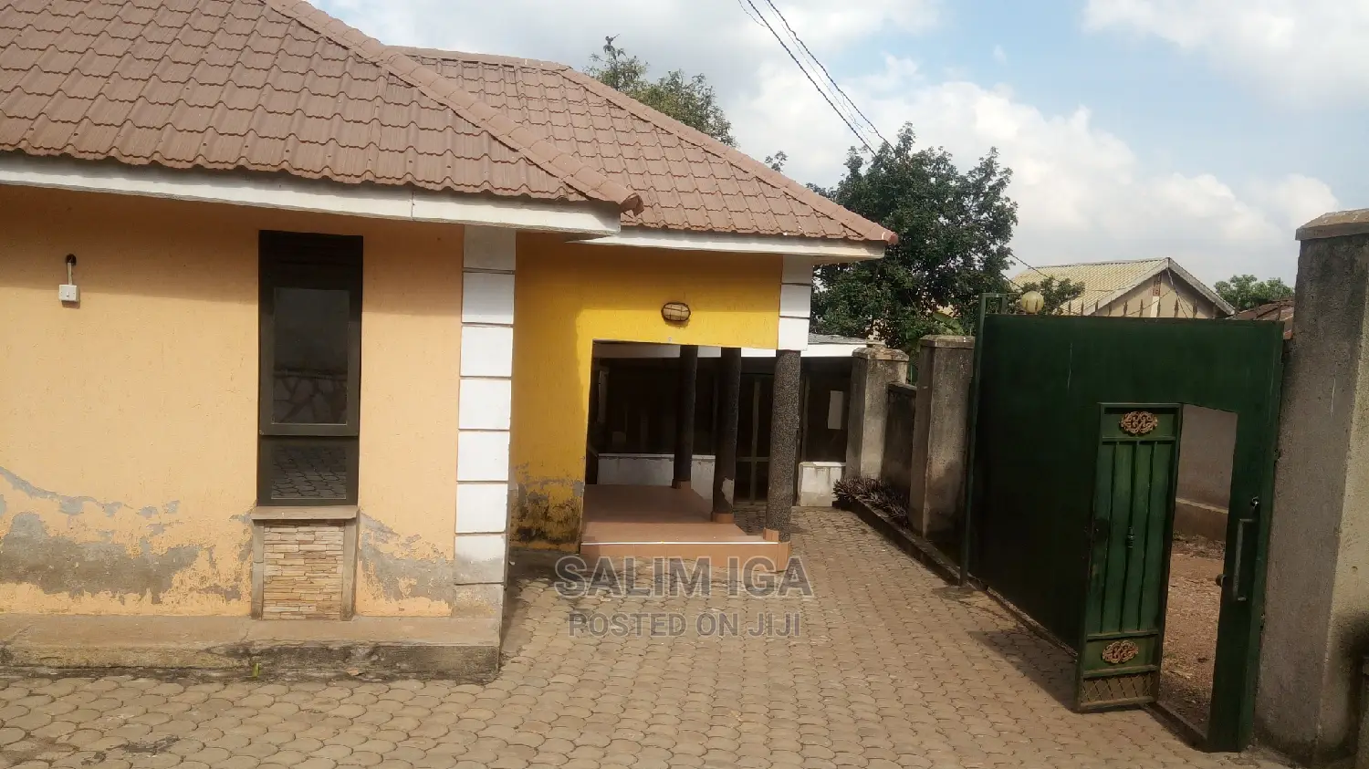 3bdrm Bungalow in Kololo Property, Central Division for Sale