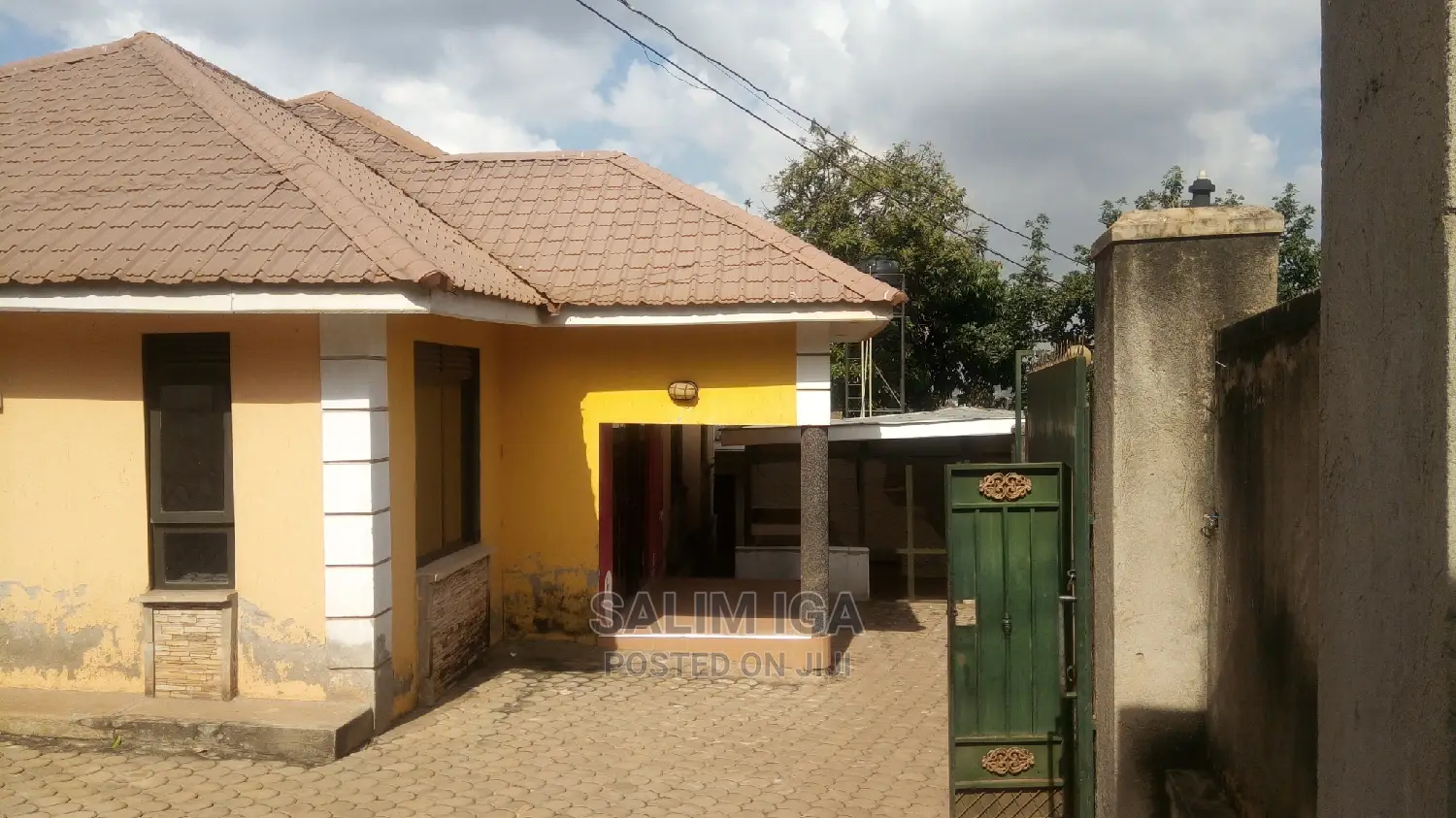 3bdrm Bungalow in Kololo Property, Central Division for Sale