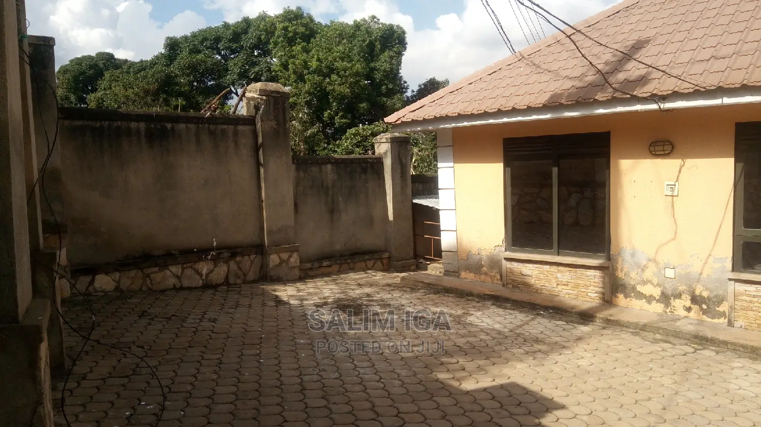 3bdrm Bungalow in Kololo Property, Central Division for Sale