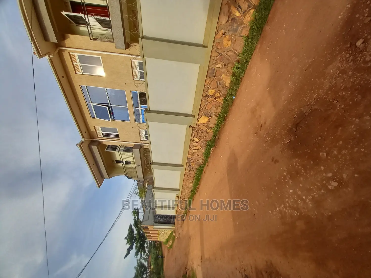 Furnished 1bdrm Apartment in Kira for Sale