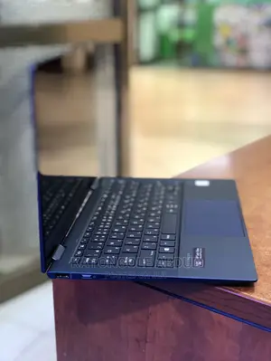 New Laptop HP Elite X2 1012 8GB Intel Core I5 SSD 256GB