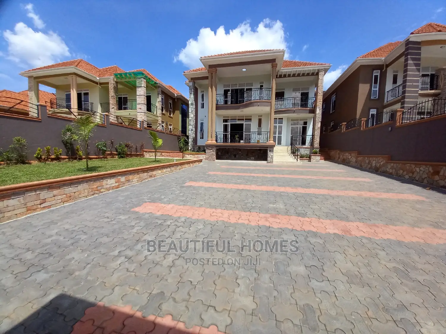 Furnished 6bdrm Mansion in Best Neighborhood, Kira for Sale