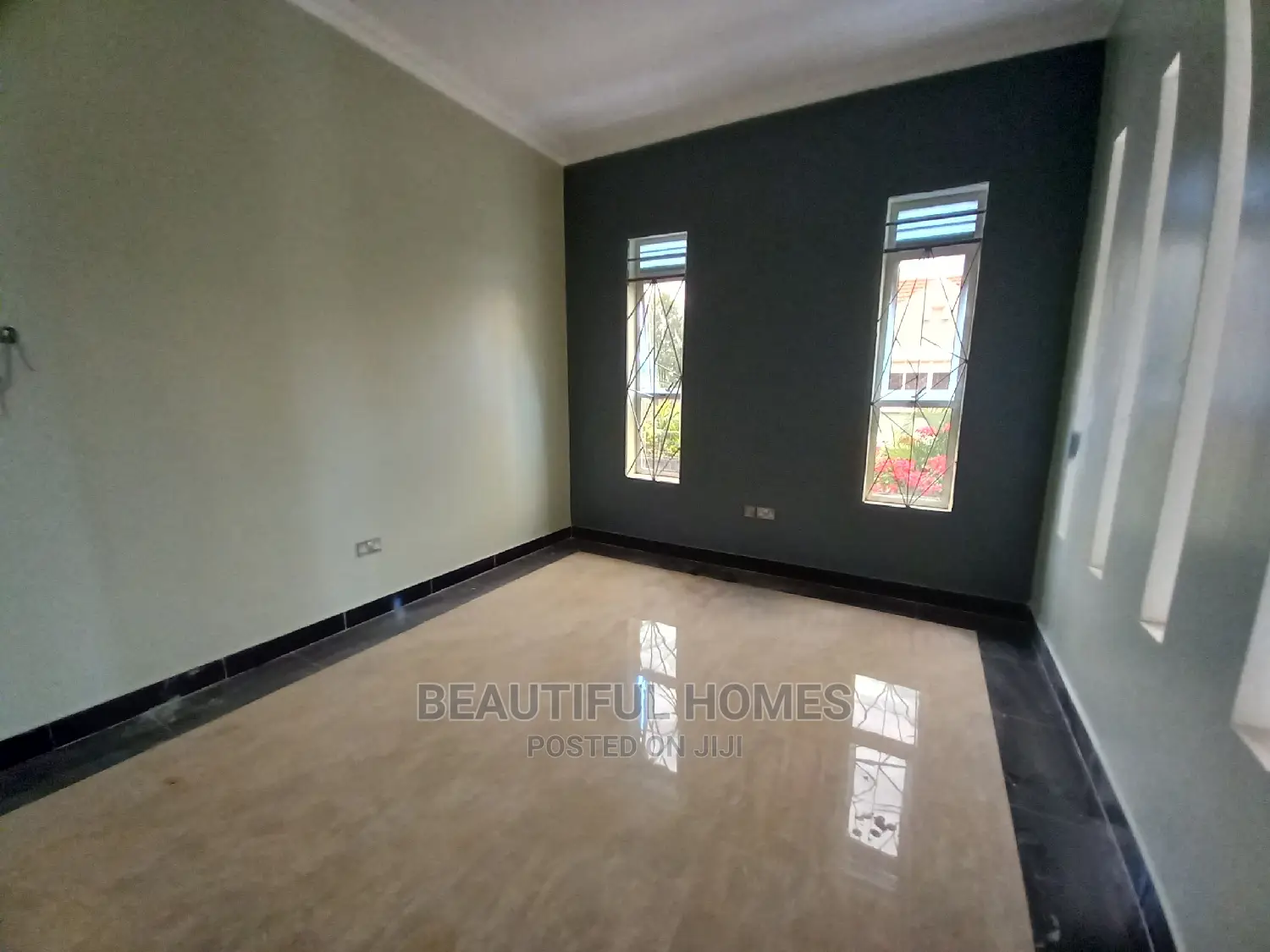 Furnished 6bdrm Mansion in Best Neighborhood, Kira for Sale