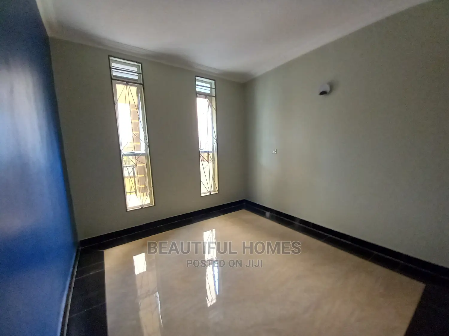 Furnished 6bdrm Mansion in Best Neighborhood, Kira for Sale