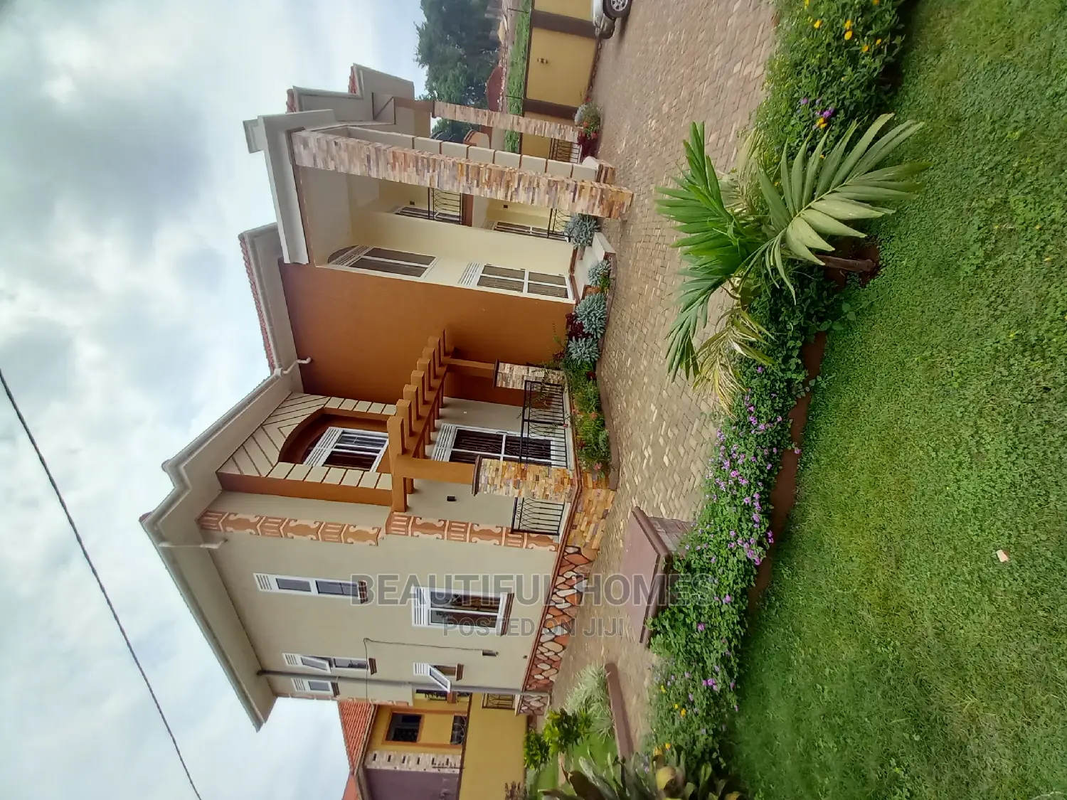 Furnished 6bdrm Mansion in Kiwatule, Nakawa for Sale