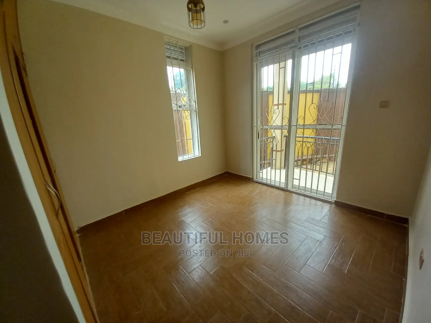 Furnished 6bdrm Mansion in Kiwatule, Nakawa for Sale