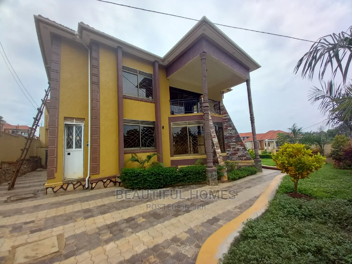 Furnished 7bdrm Mansion in Kiwatule Bidandi, Central Division for Sale