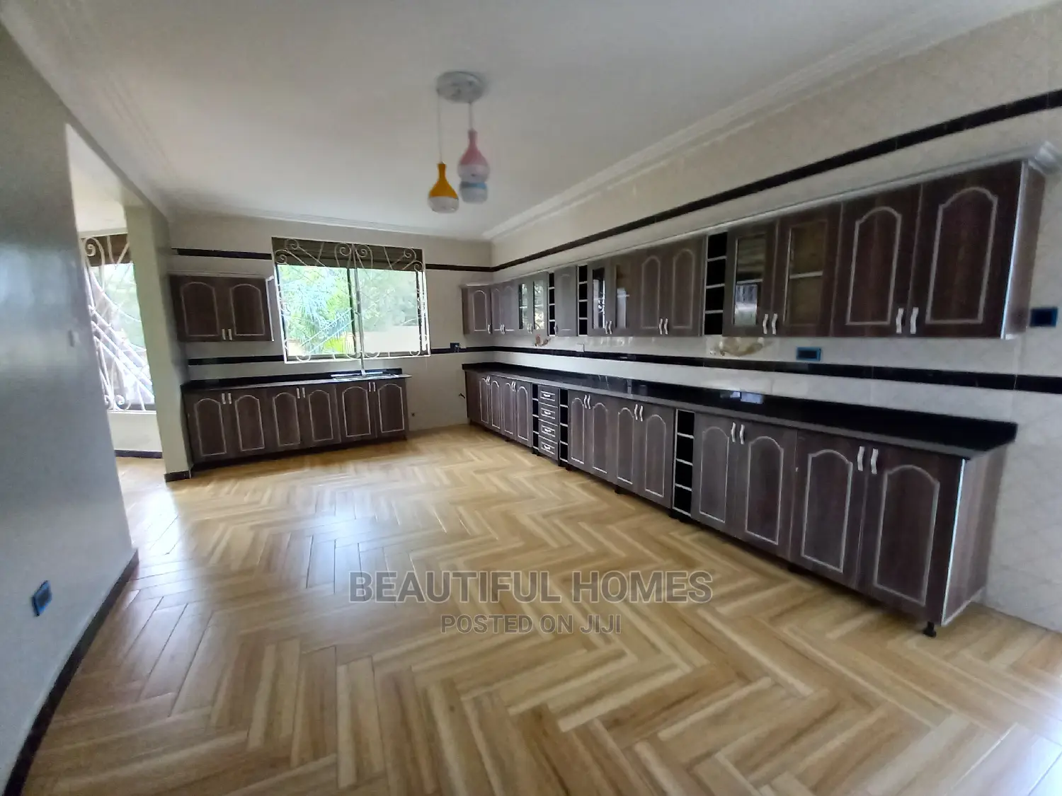 Furnished 7bdrm Mansion in Kiwatule Bidandi, Central Division for Sale