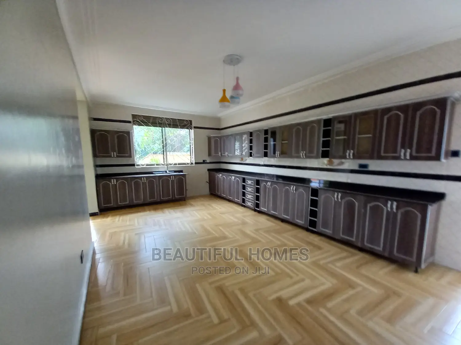 Furnished 7bdrm Mansion in Kiwatule Bidandi, Central Division for Sale