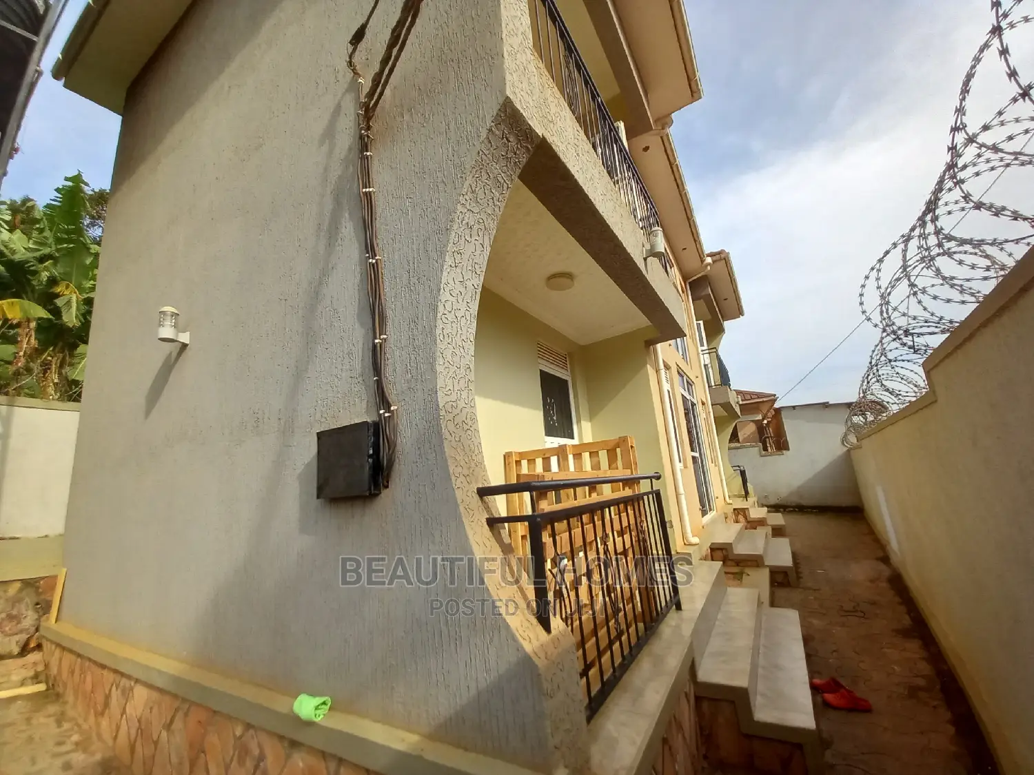 Furnished 1bdrm Apartment in Kira, Central Division for Sale