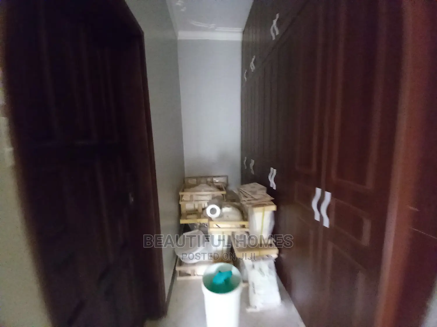 Furnished 4bdrm Bungalow in Kira for Sale