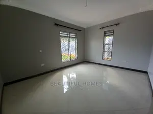Furnished 4bdrm House in Kira for Sale