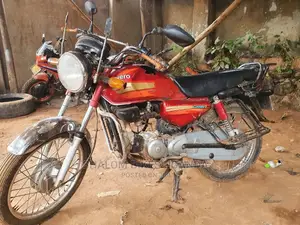 Hero Dawn 150 2016 Red