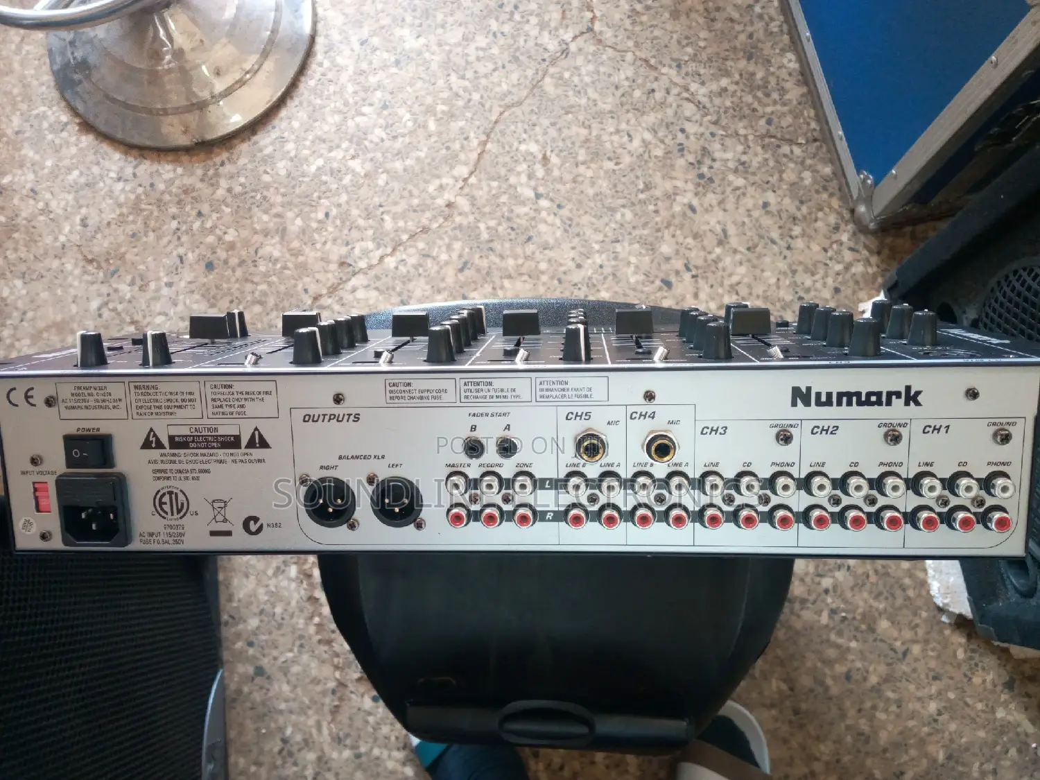 DJ Mixer Cm 200
