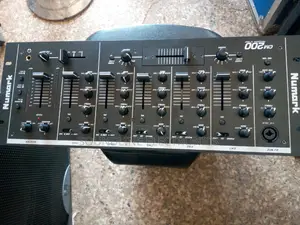 DJ Mixer Cm 200
