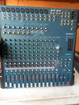 Yamaha Band Mixer Mg166cx