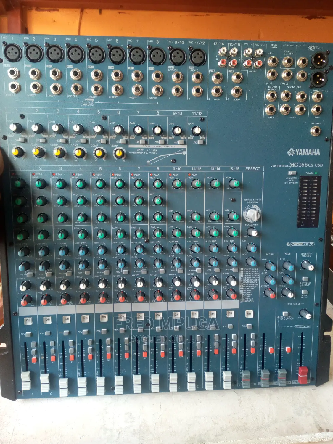 Yamaha Band Mixer Mg166cx