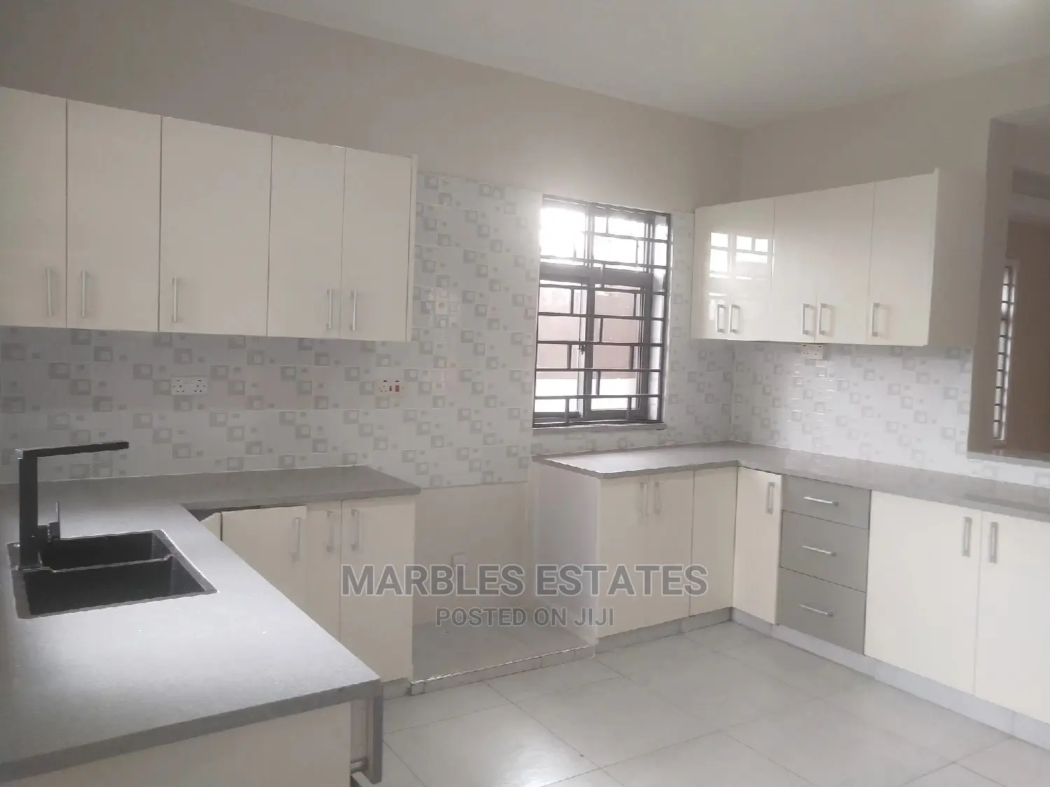 4bdrm Townhouse/Terrace in Naguru, Central Division for Rent
