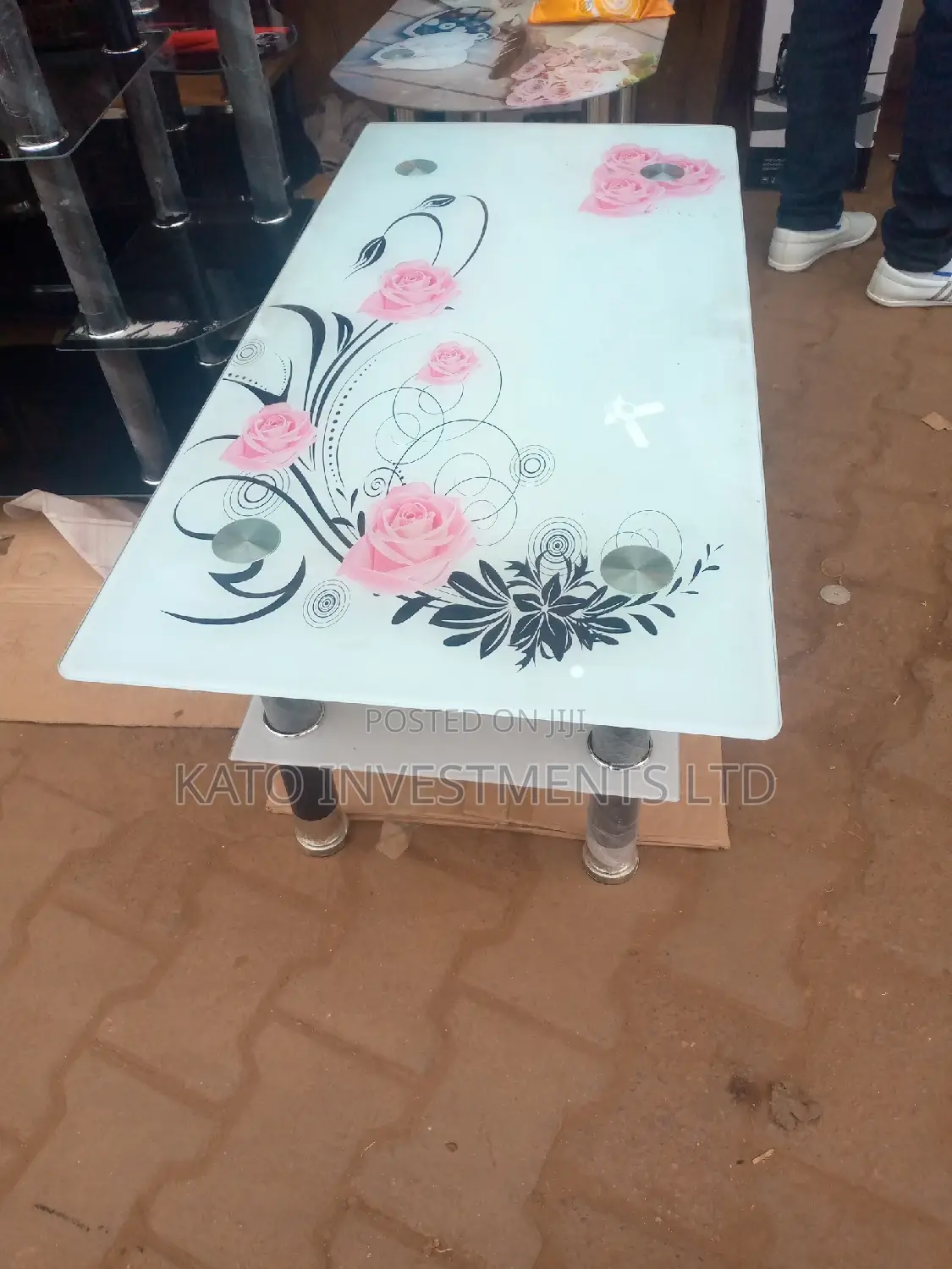 Floral White