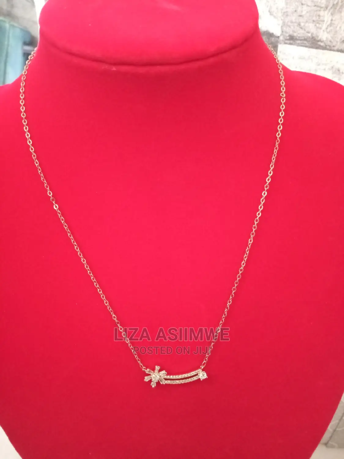 Rose Gold Necklaces Available for the Ladies