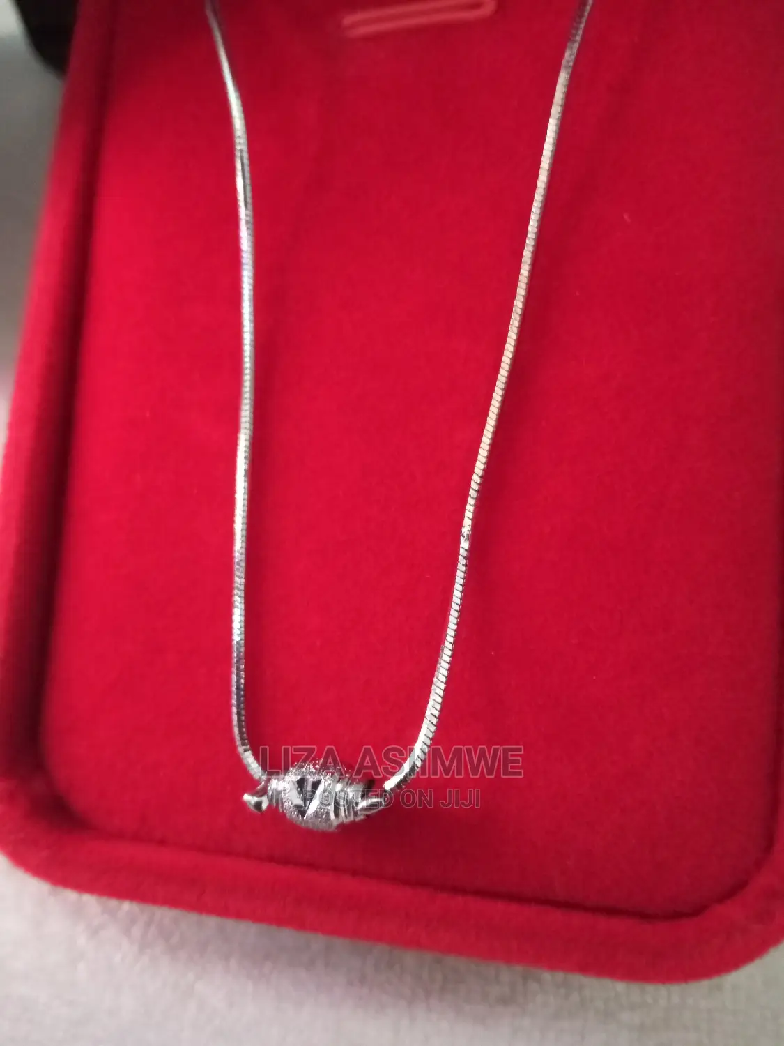 Simple Silver Necklaces Available With the Gift Box Its Self