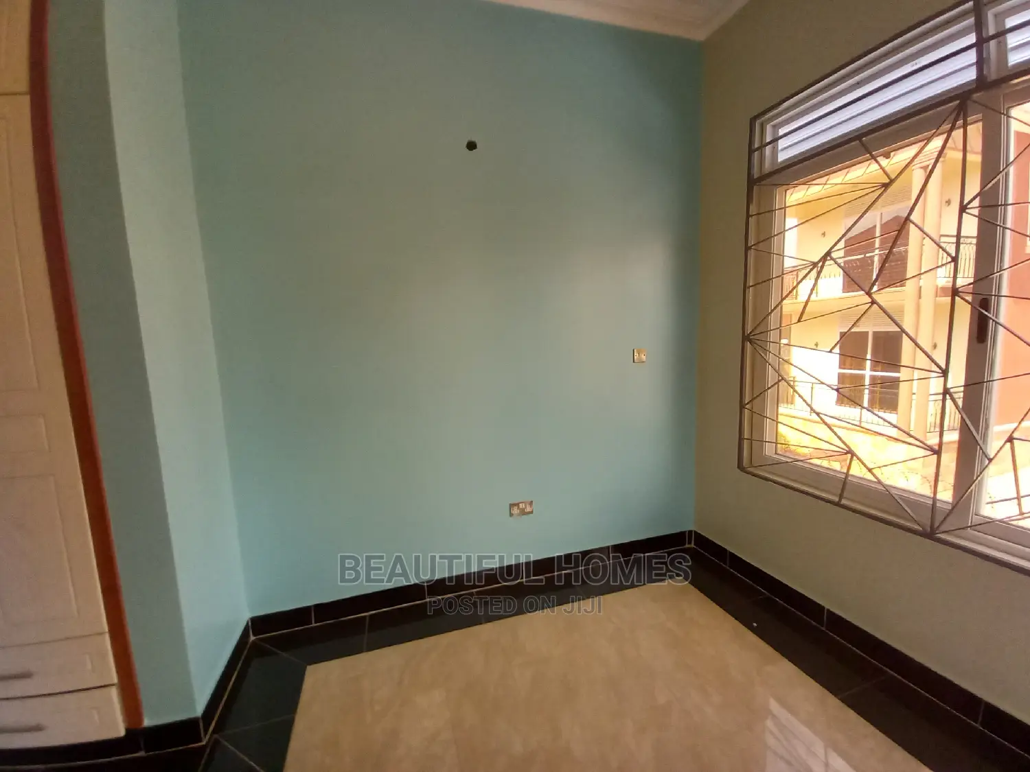 Furnished 1bdrm Apartment in Kira for Sale