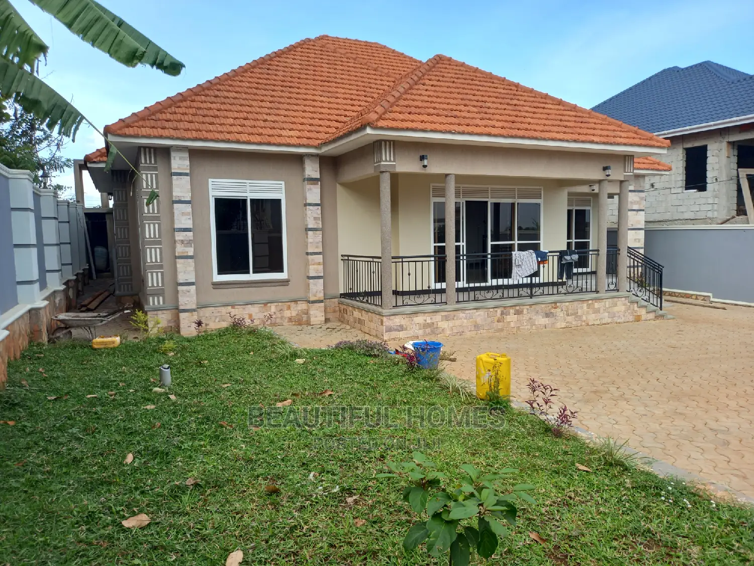Furnished 4bdrm House in Kira for Sale
