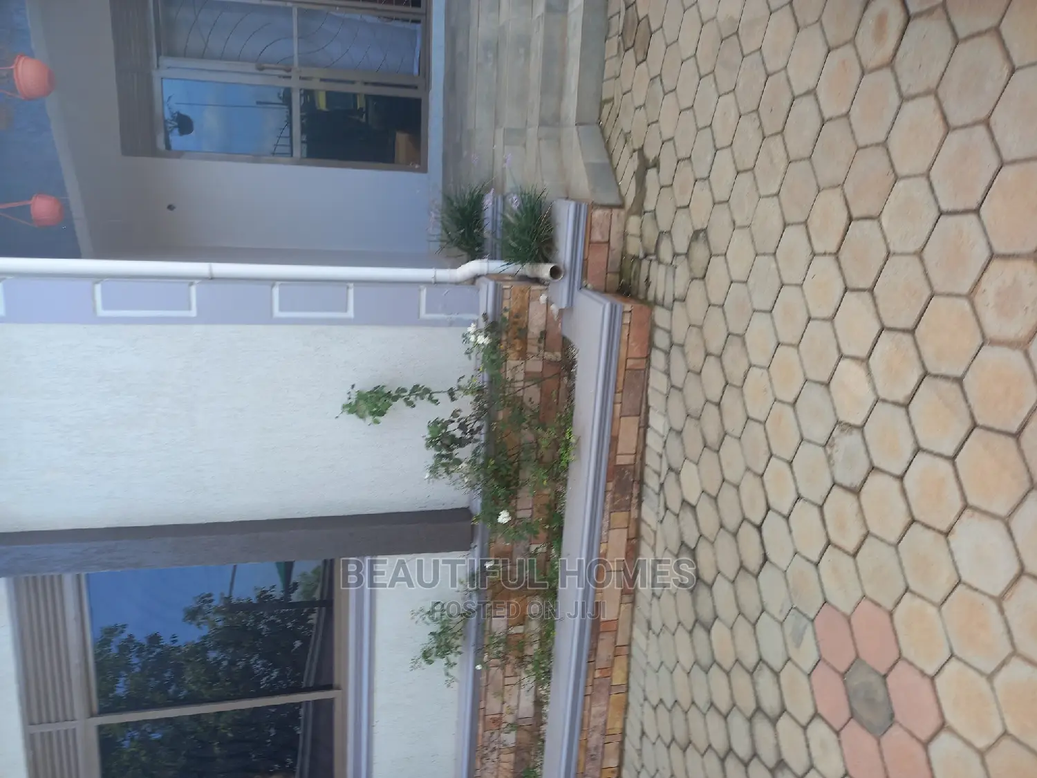 Furnished 4bdrm Bungalow in Nakwero, Kira for Sale