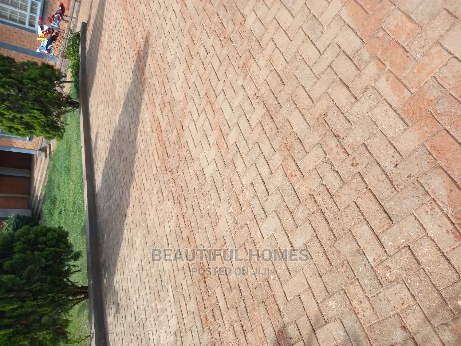 Furnished 4bdrm Bungalow in Nakwero, Kira for Sale