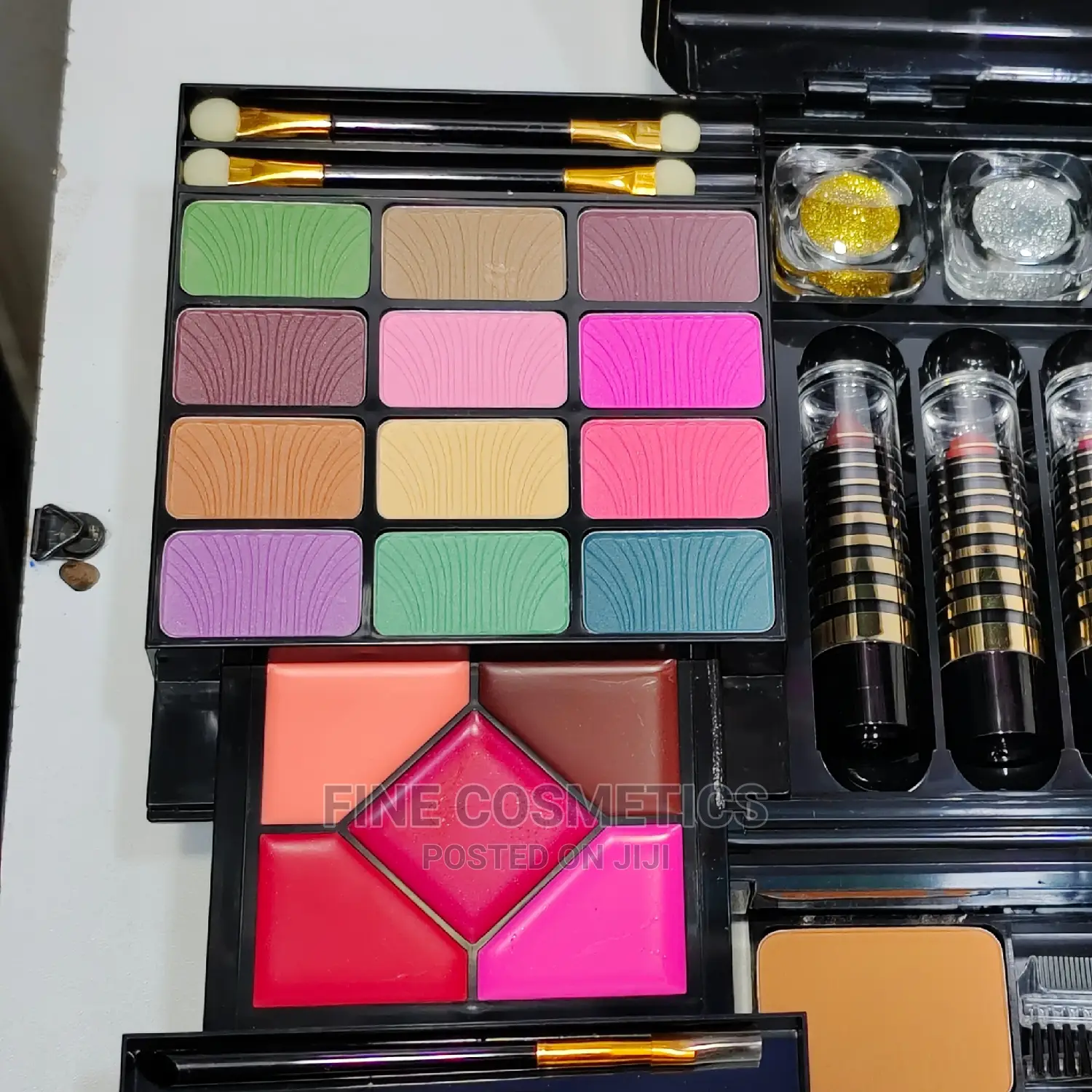 Beauty Fancy Collection Stylish And Fashionable Makeup Kit