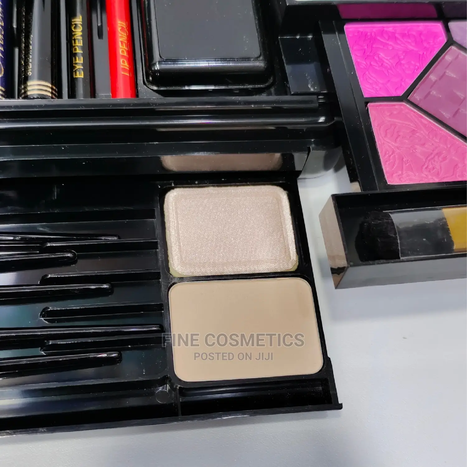 Beauty Fancy Collection Stylish And Fashionable Makeup Kit