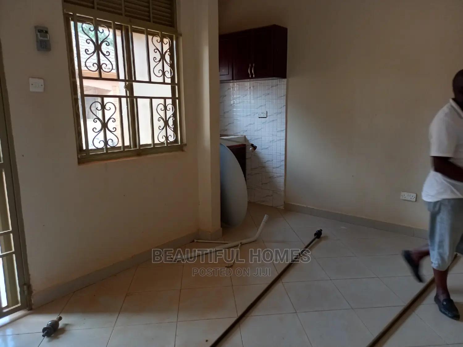 Furnished 4bdrm Mansion in Ministers Village, Central Division